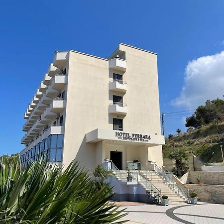 Hotel Ferrara Durres Bagian luar foto
