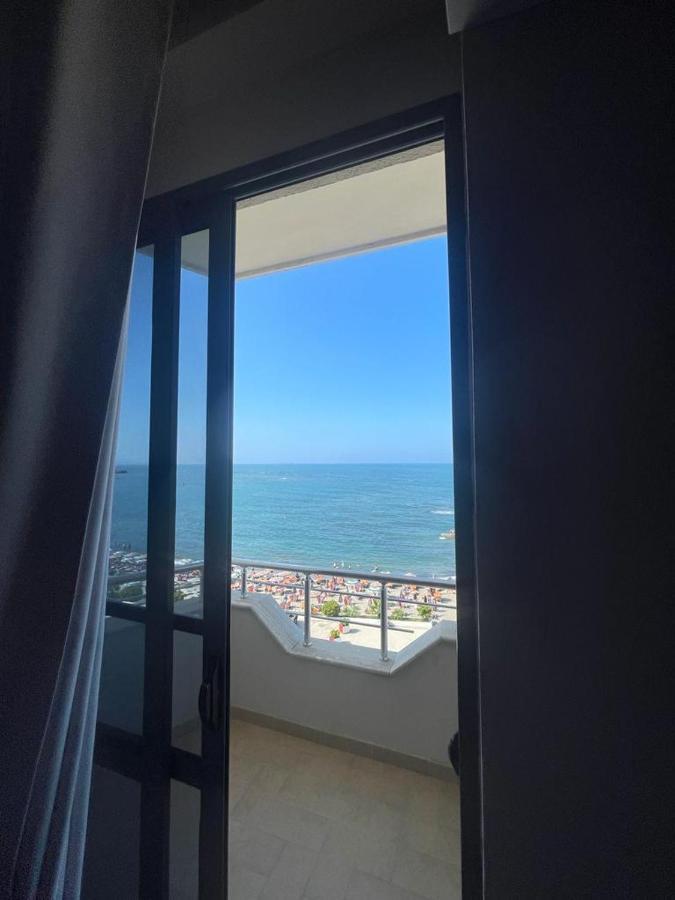 Hotel Ferrara Durres Bagian luar foto