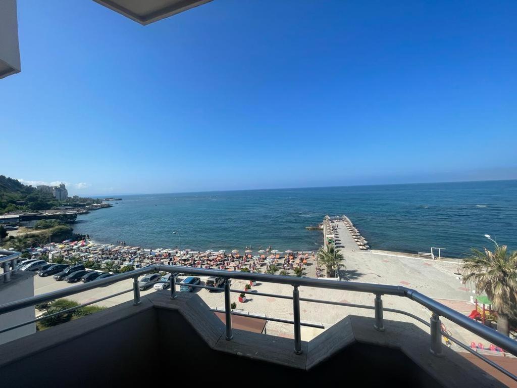 Hotel Ferrara Durres Bagian luar foto
