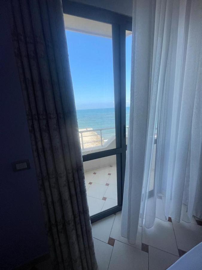 Hotel Ferrara Durres Bagian luar foto