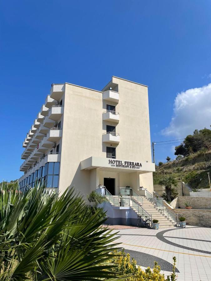 Hotel Ferrara Durres Bagian luar foto